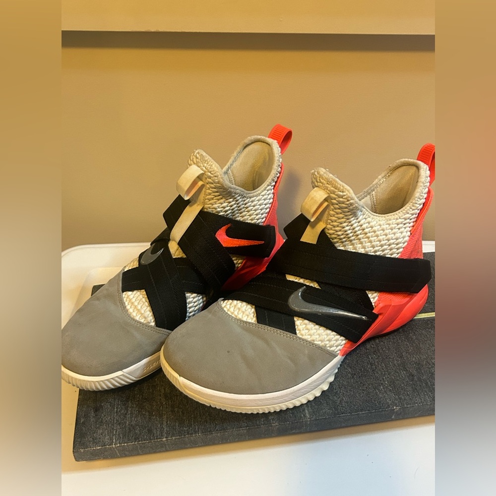 Nike Men's Athletic Shoes in Gray, Black, and Red